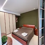 Casa Leaf