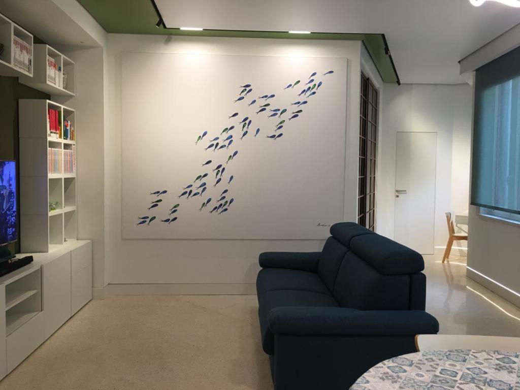 Casa Leaf Naples